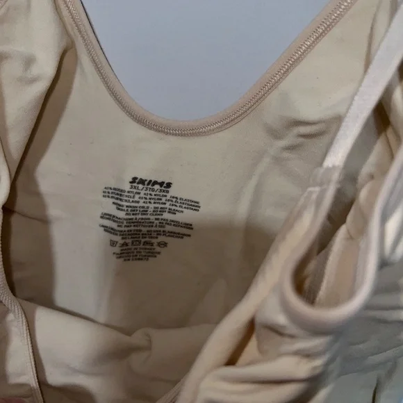 SKIMS SEAMLESS SCULPT MID THING BODYSUIT sand 3x - Picture 6 of 7